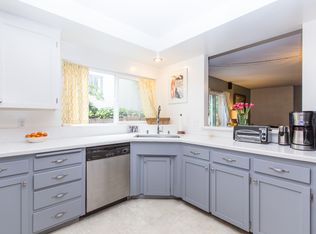 1354 Shadow Ln #101, Fullerton, CA 92831