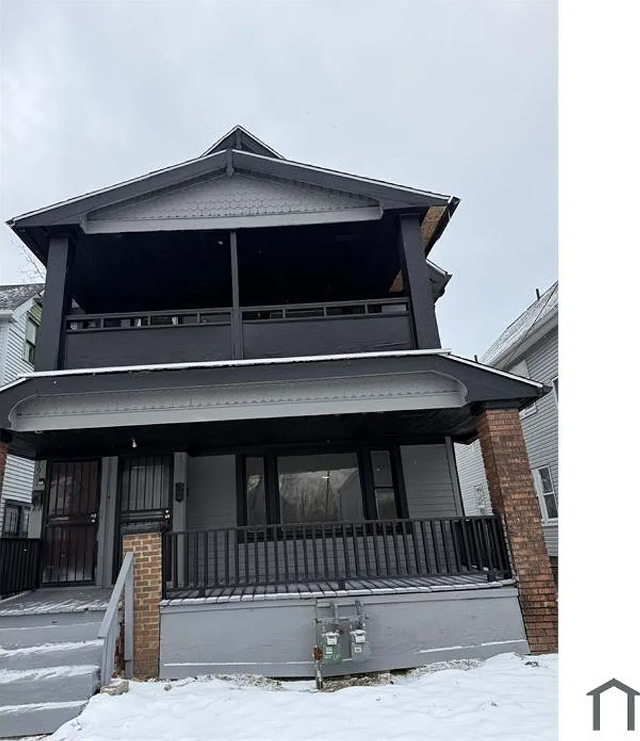 11903 Fairport Ave — Photo 1