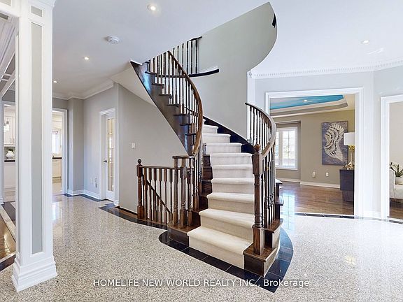 4th image of 115 Golden Tulip Cres