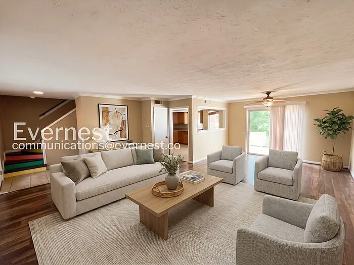 3 bed, 2.5 bath, 1642 sqft, $2,100 — Photo 2