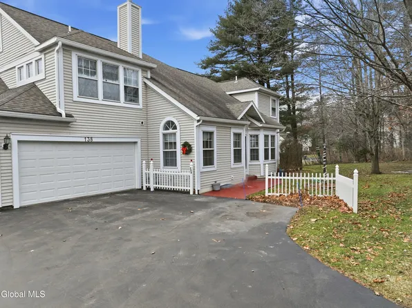 138 Killarney Drive, Niskayuna, NY 12309