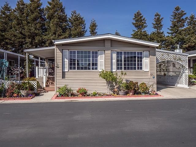 1st image of 4425 Clares St Spc 82