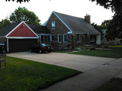 2817 W 99th St, Evergreen Park, IL, 60805