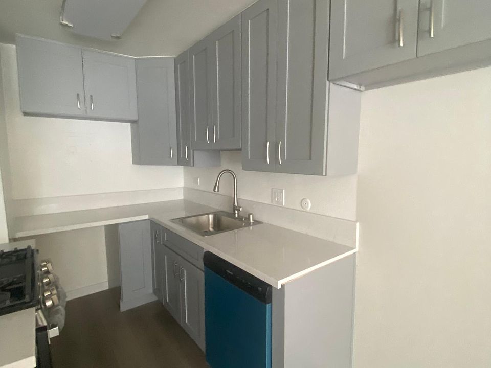 1st image of 10831 Fruitland Dr #205