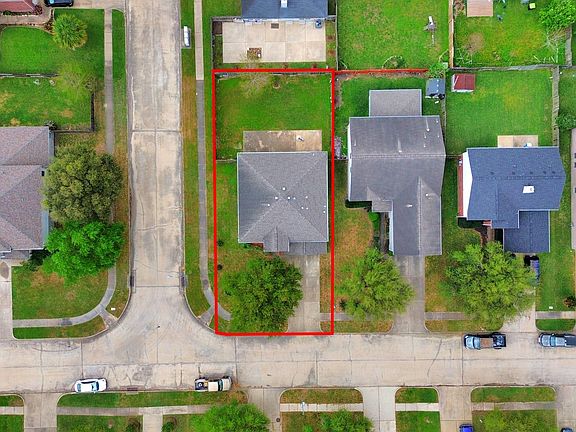 2nd image of 2203 Gable Hollow Ln