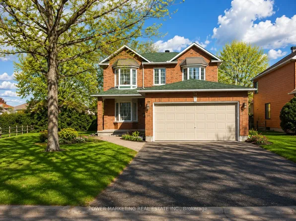 29 Taj Ct, Ottawa, ON K1G 5K7