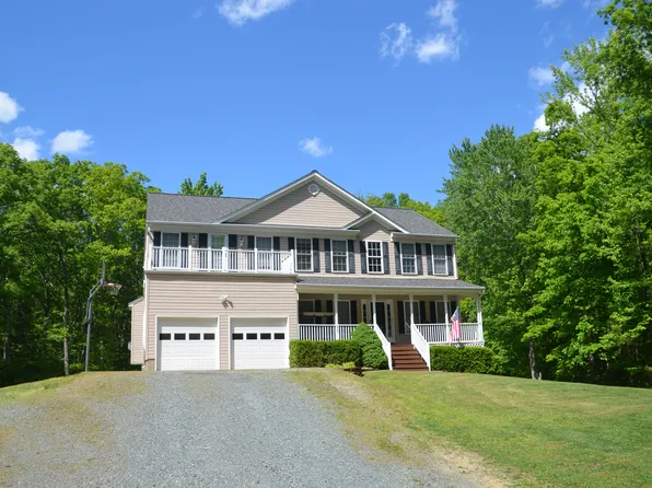 25 Tracey Ln, Fredericksburg, VA 22406
