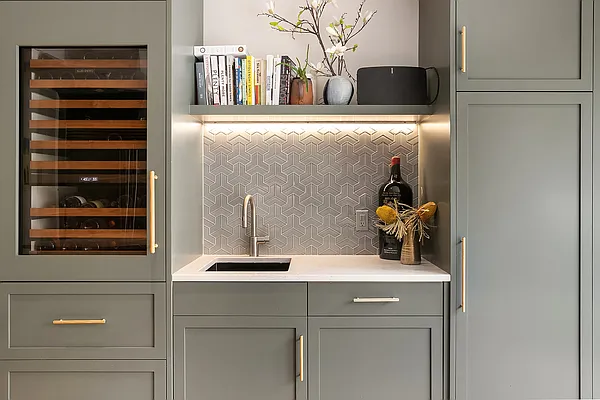 Rented by Compass | media 25