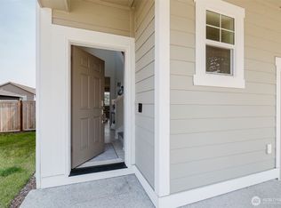 948 Panoramic Loop, Bremerton, WA 98312