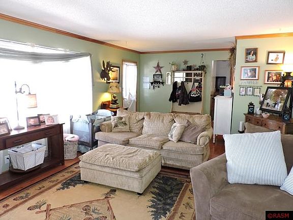 2nd image of 148 N Mayfair Dr