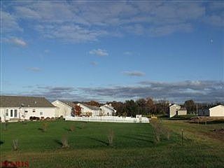 2nd image of 828 Warrior Ridge Dr