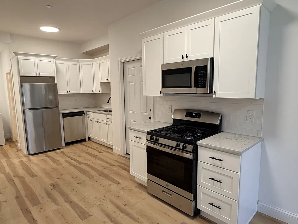 605 Millbury St #2-R