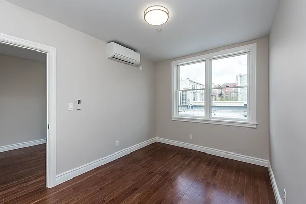Rented by Nooklyn NYC LLC | media 27