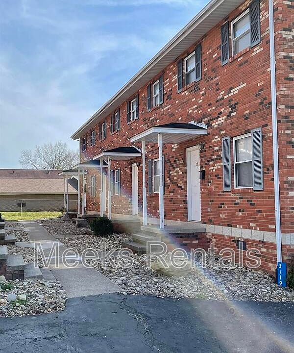 2nd image of 3121B Virginia Ave