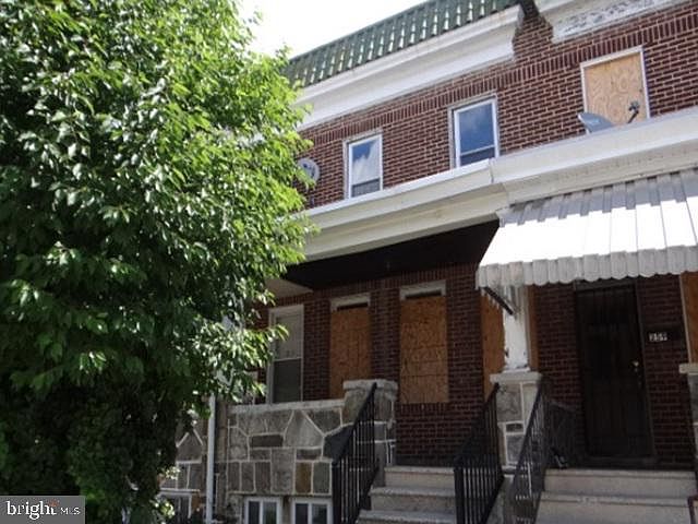 1st image of 257 S Hilton St