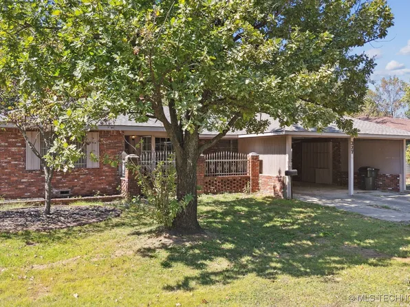 327 N 33rd St, Muskogee, OK 74401