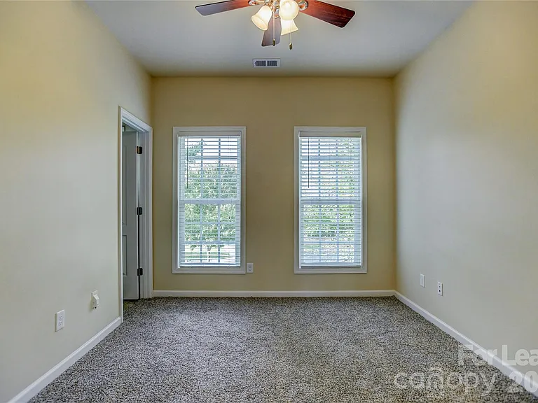 11177 Cedar Walk Ln — Photo 17