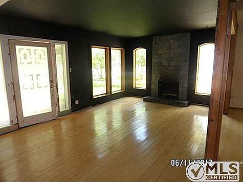 2nd image of 8624 Forest Hills Blvd