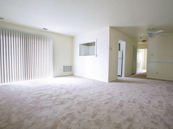 5th image of 1826 Kingston Ave #209
