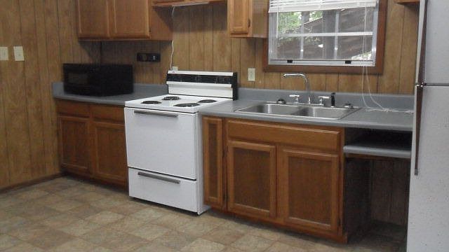 2nd image of 225 Benton Powell Rd
