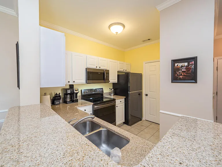 1600 Long Grove Dr #1221 — Photo 4