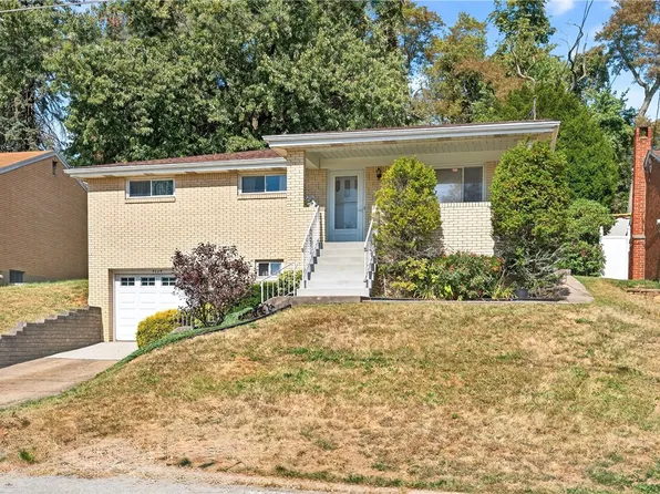 4009 Fleetwood Dr, West Mifflin, PA 15122