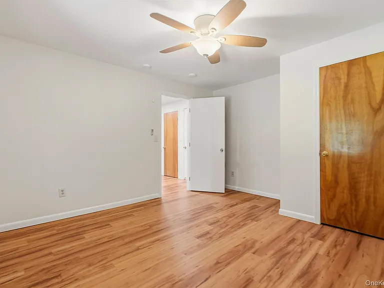 133 N Smith Rd #A — Photo 14