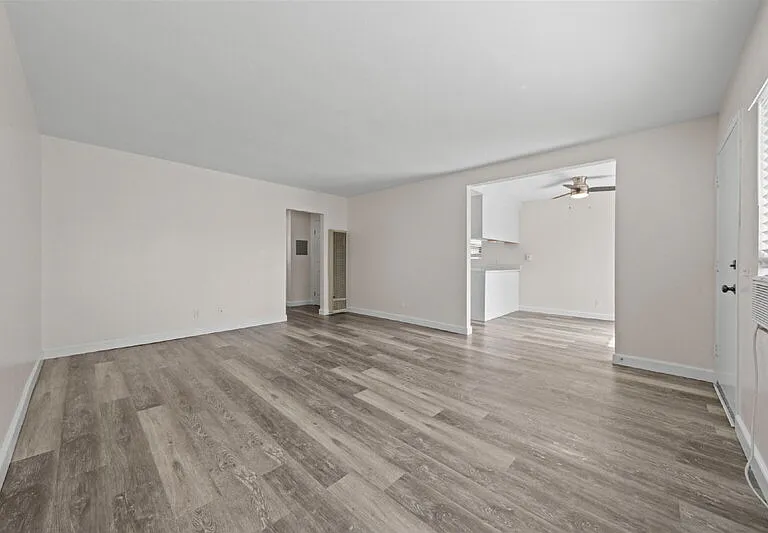 1223 Monique Ct #D — Photo 3