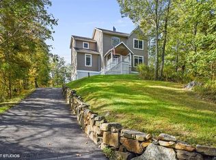 54 Winston Ln, Garrison, NY 10524