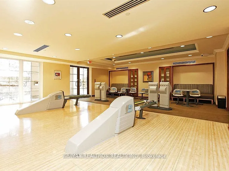 80 Harrison Garden Blvd #116 — Photo 15
