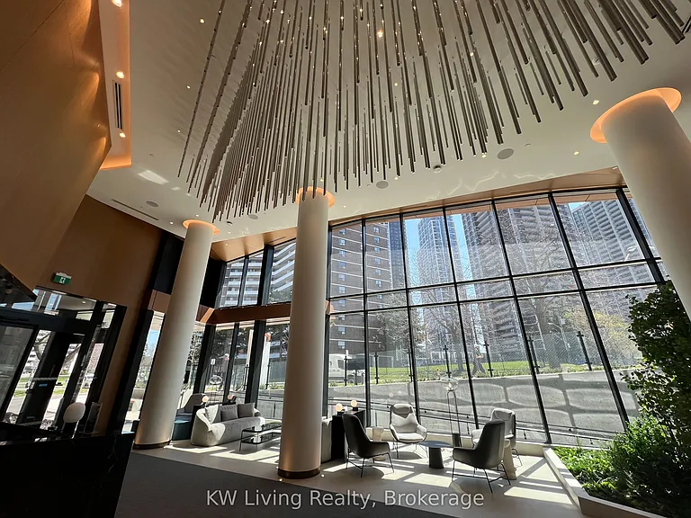 60 Central Park Dr #1807 — Photo 3
