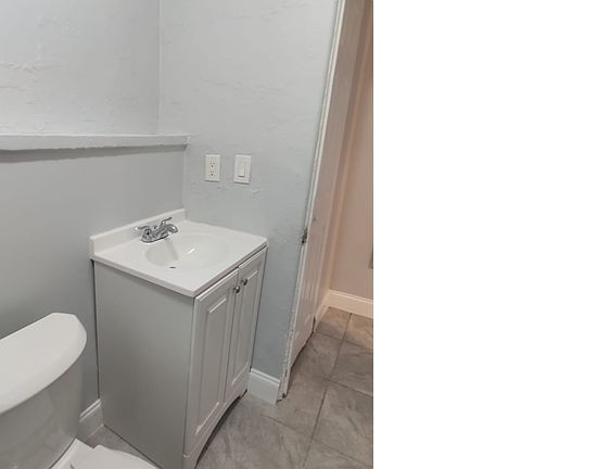 5th image of 1757 Mount Herman St #C