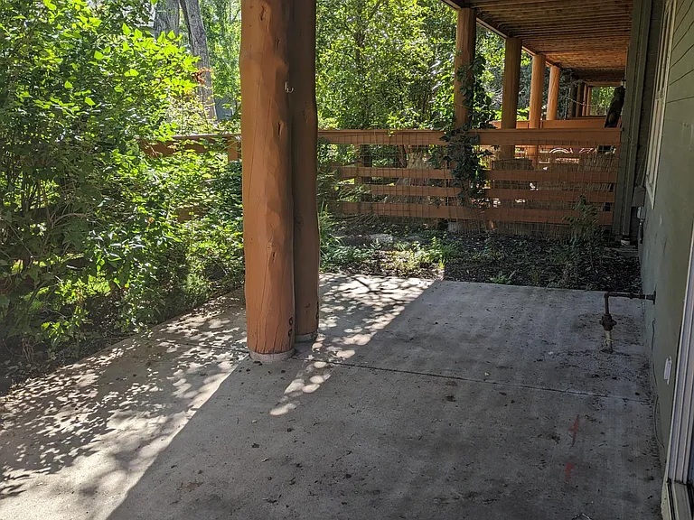 530 Evans Ct — Photo 42