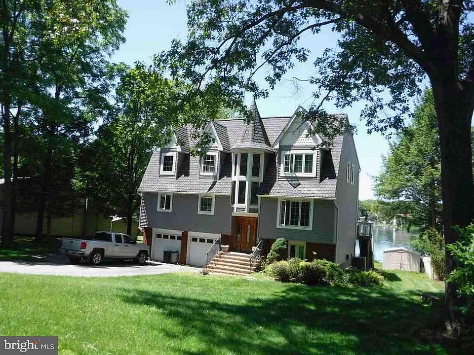 2nd image of 91 Shore Rd