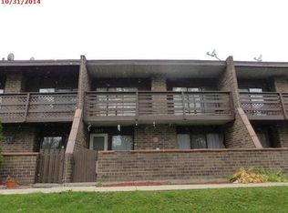 1607 Kenneth Cir, Elgin, IL 60120