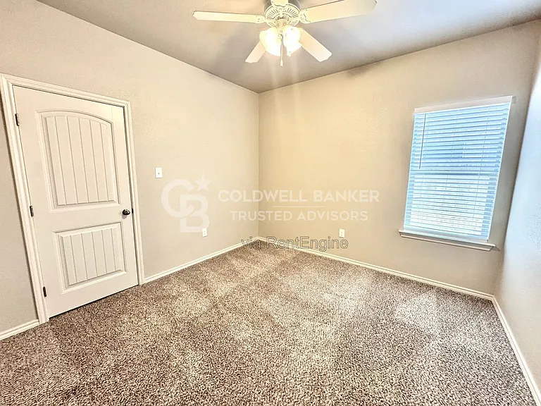 11209 Akron Ave — Photo 17