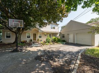 1435 Fraser Ave, Merrick, NY 11566