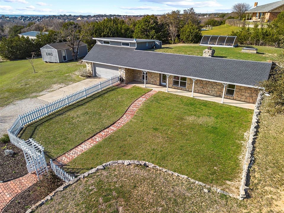 1st image of 413 Meadowview Rd