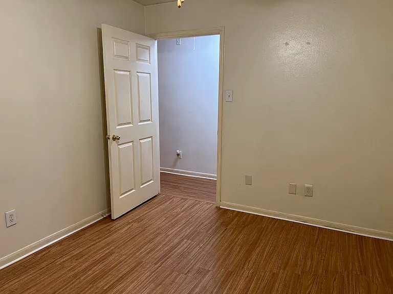 8859 Creek Willow Dr — Photo 24