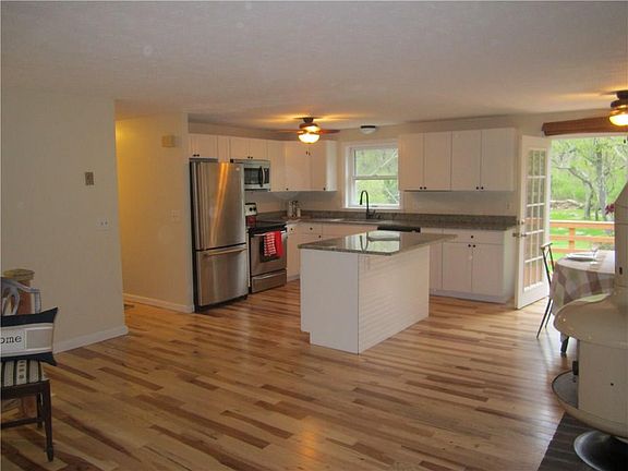 2nd image of 106 Briarwood Dr