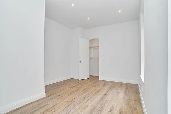 Rented by REAL New York | media 18