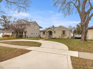 1718 N Gulley Rd, Dearborn, MI 48128