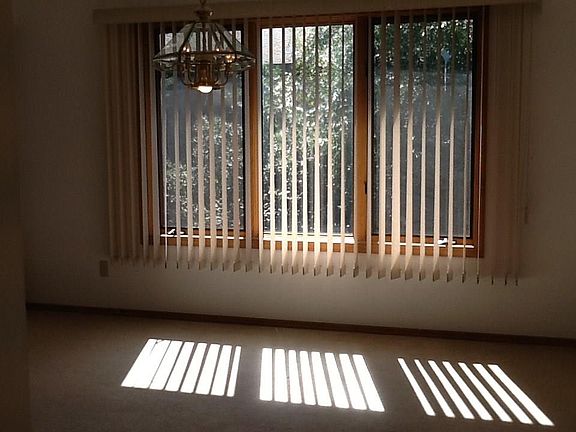 5th image of 2200 W Dickerson St APT 7