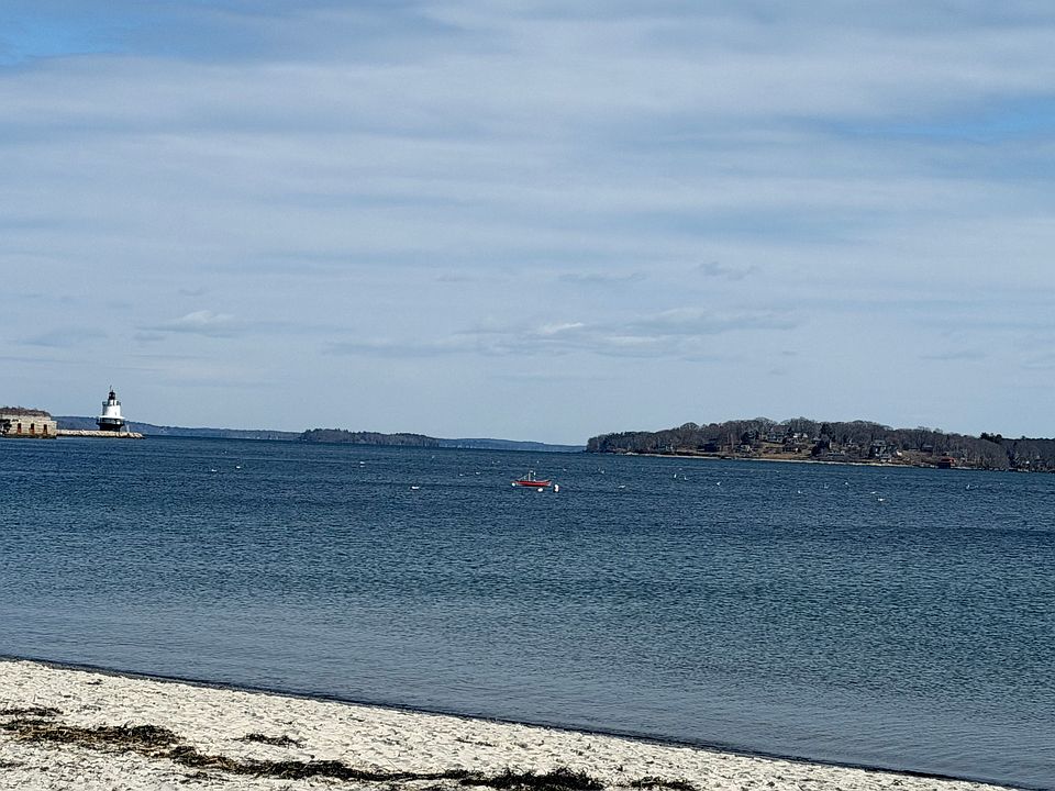 10 minute walking great beach