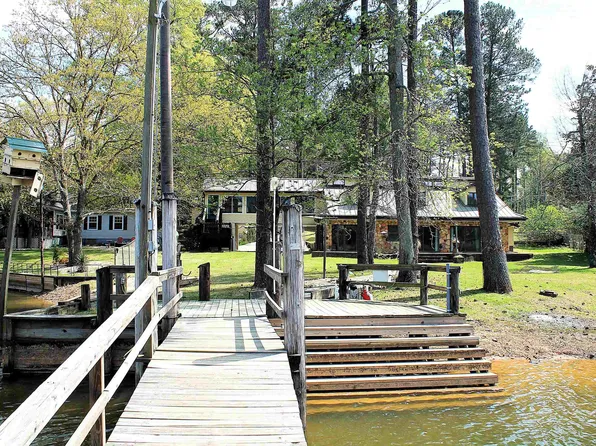 497 Circle H Woods Rd, Prosperity, SC 29127