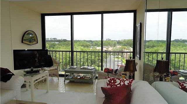 Home For Sale In Boca West