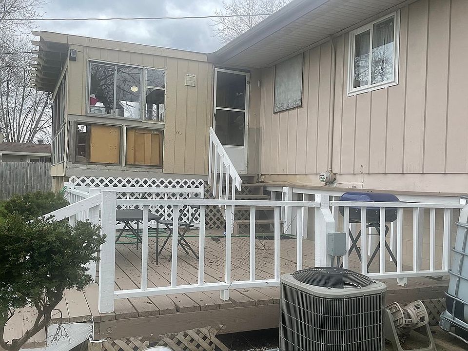 1st image of 2716 Shakespeare Dr