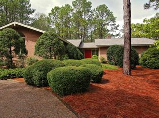 90 Huntington Valley Dr, Pinehurst, NC 28374