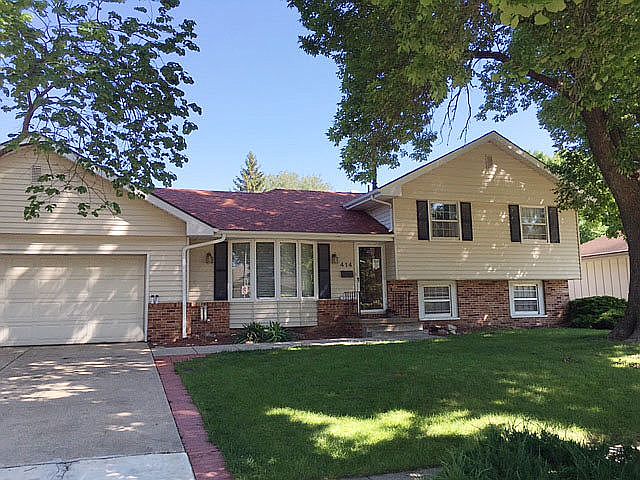 1st image of 414 NW Cindy Ln