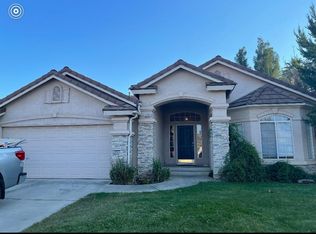 2287 E Ticonderoga Dr, Fresno, CA